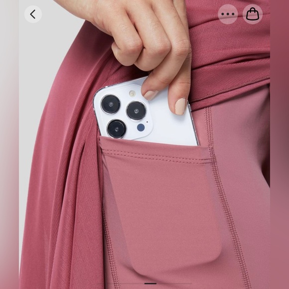 Size Small - Barely wore decided its not my color. Has a comforting weight to it - Picture 5 of 6